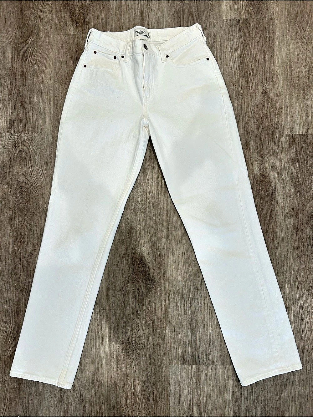 Abercrombie Straight Leg Jeans White Waist 24 NWT